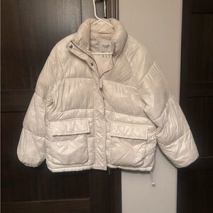 Abercrombie & Fitch Off-White Puffer Jacket